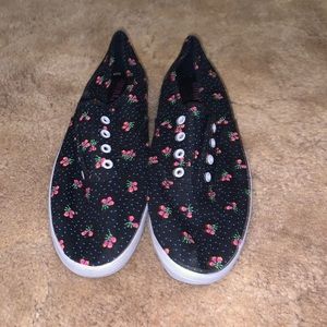 3 for $10 Forever 21 navy blue shoes with flowers
